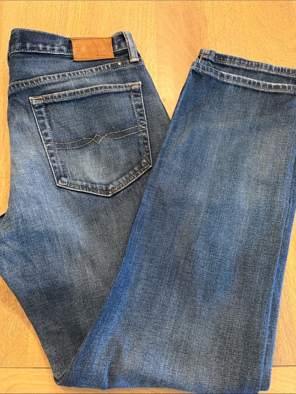 Lucky Brand Men's Medium Blue Straight Jeans